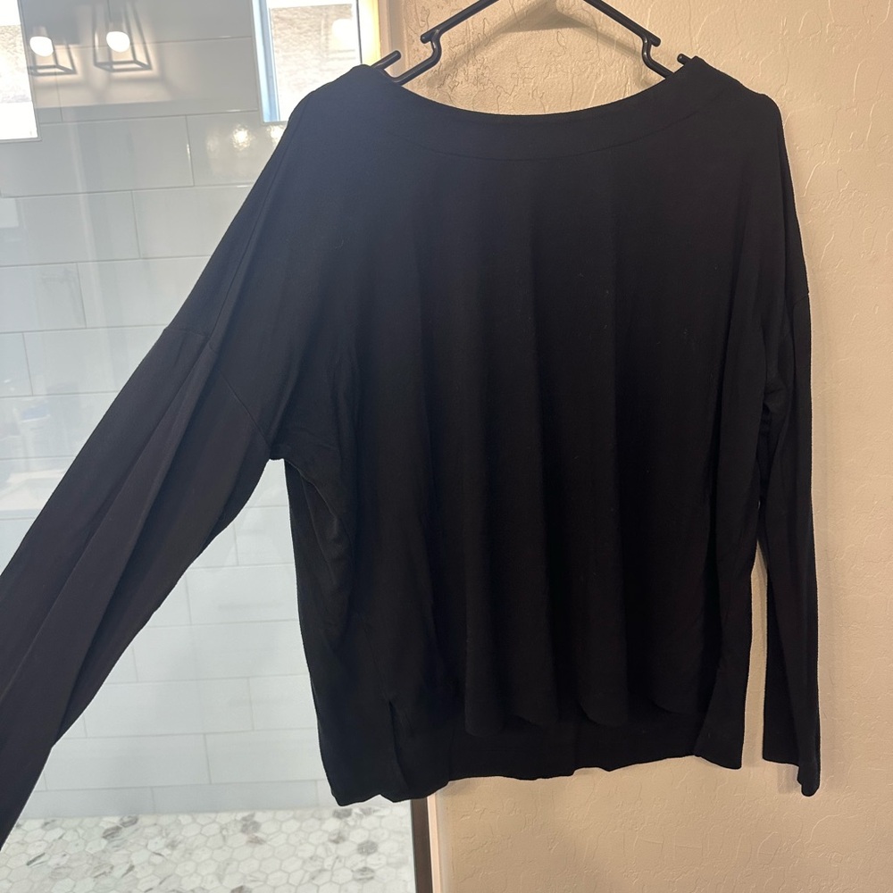 Super comfy SOMA size L sleep shirt